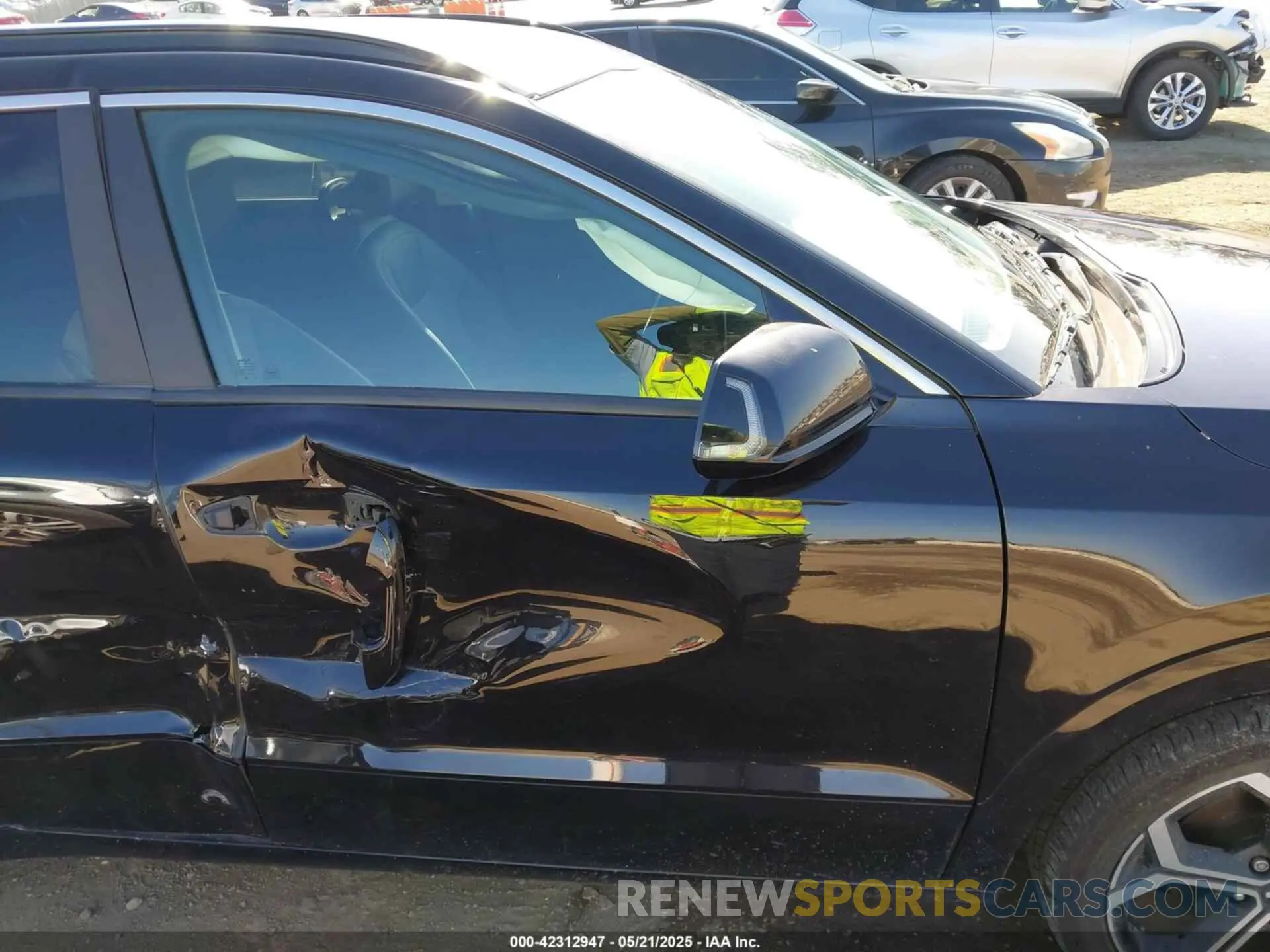 17 fotografías del automóvil dañado KNDCR3LE3R5152124 KIA NIRO 2024
