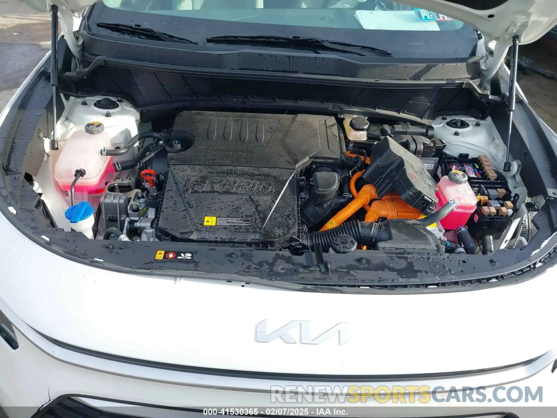 10 fotografías del automóvil dañado KNDCR3LE6R5186753 KIA NIRO 2024