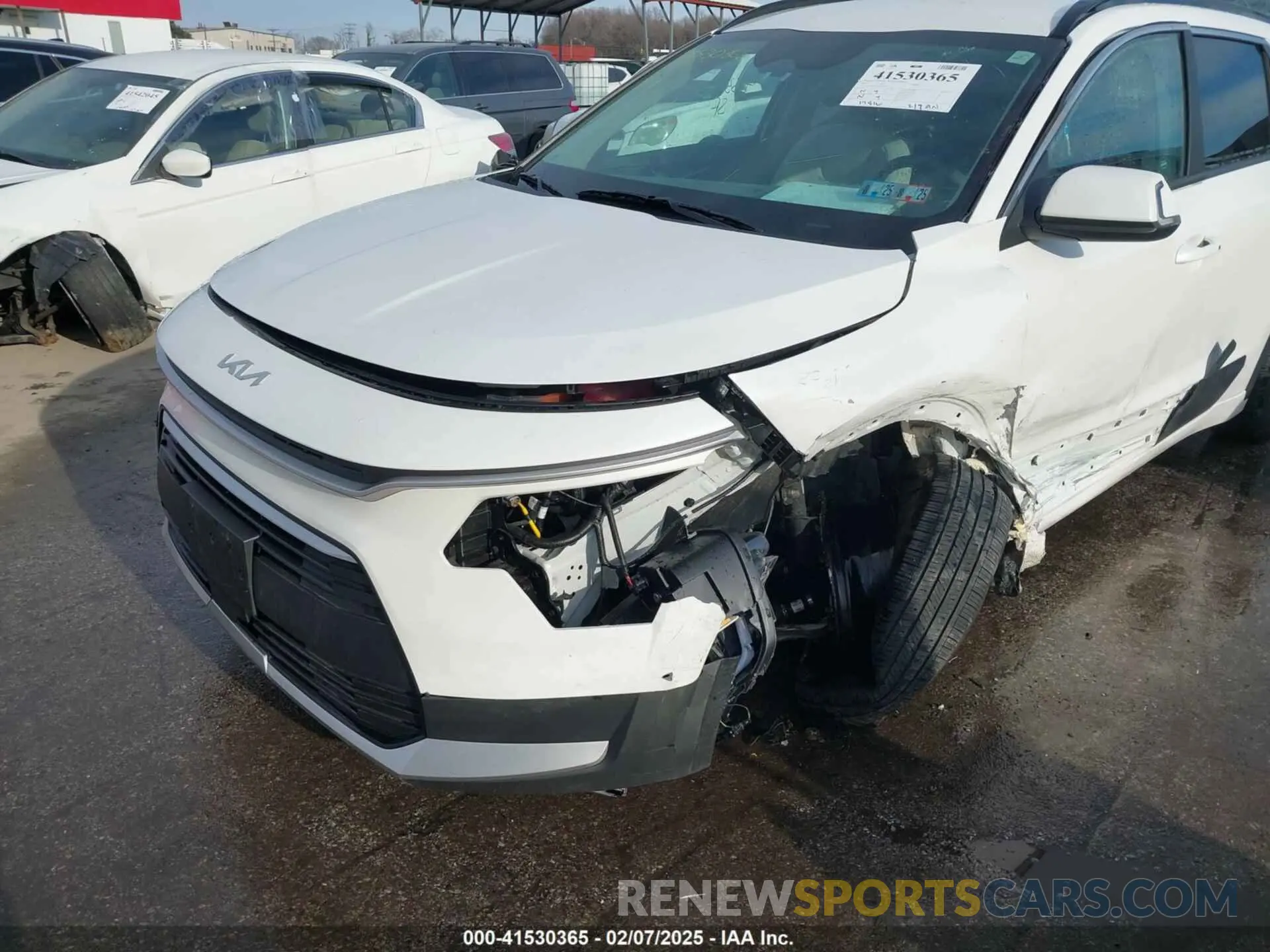 6 fotografías del automóvil dañado KNDCR3LE6R5186753 KIA NIRO 2024