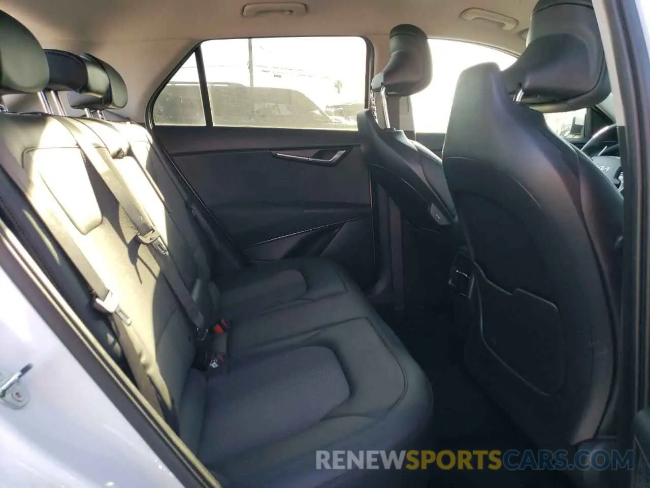 11 fotografías del automóvil dañado KNDCR3LE7R5148948 KIA NIRO 2024