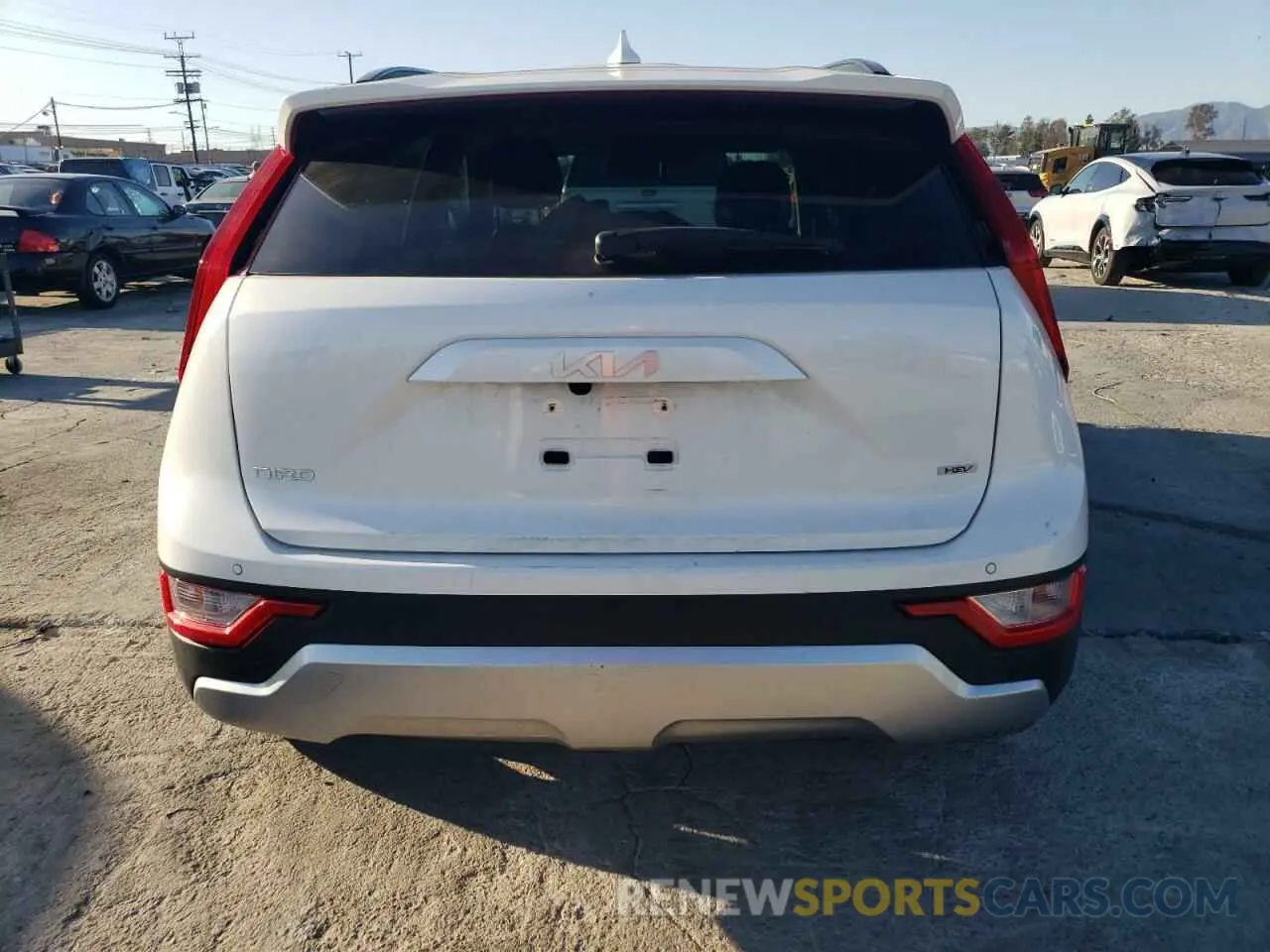 5 fotografías del automóvil dañado KNDCR3LE7R5148948 KIA NIRO 2024