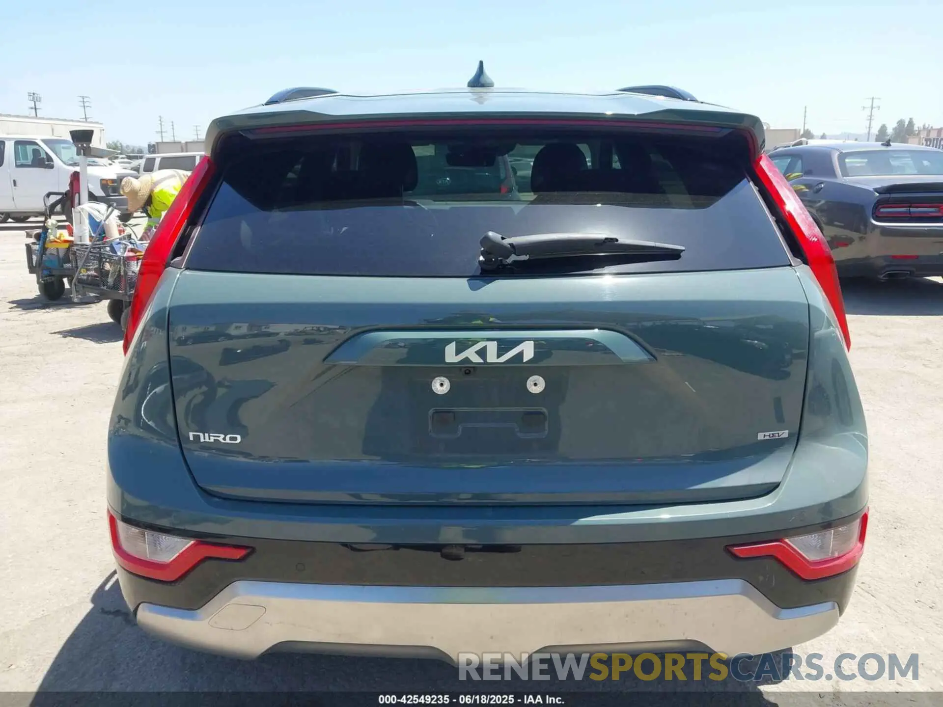 17 fotografías del automóvil dañado KNDCT3LE3R5136104 KIA NIRO 2024