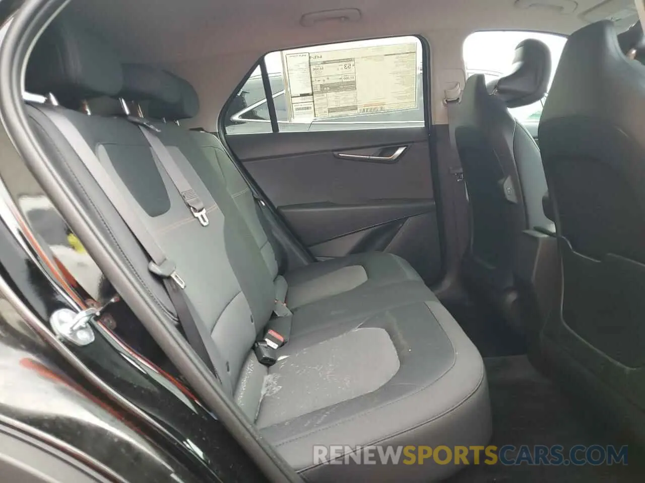 11 fotografías del automóvil dañado KNDCP3LE6S5214451 KIA NIRO 2025