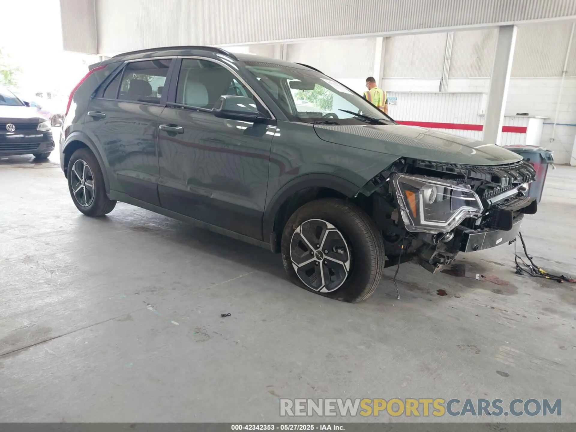 1 fotografías del automóvil dañado KNDCR3LE4S5235793 KIA NIRO 2025