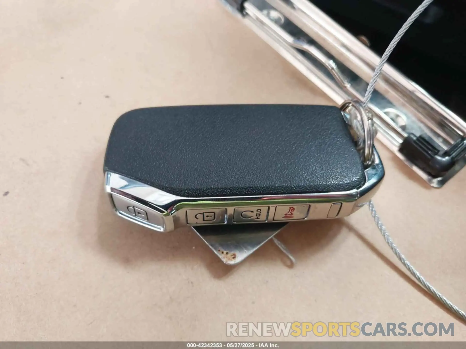 11 fotografías del automóvil dañado KNDCR3LE4S5235793 KIA NIRO 2025