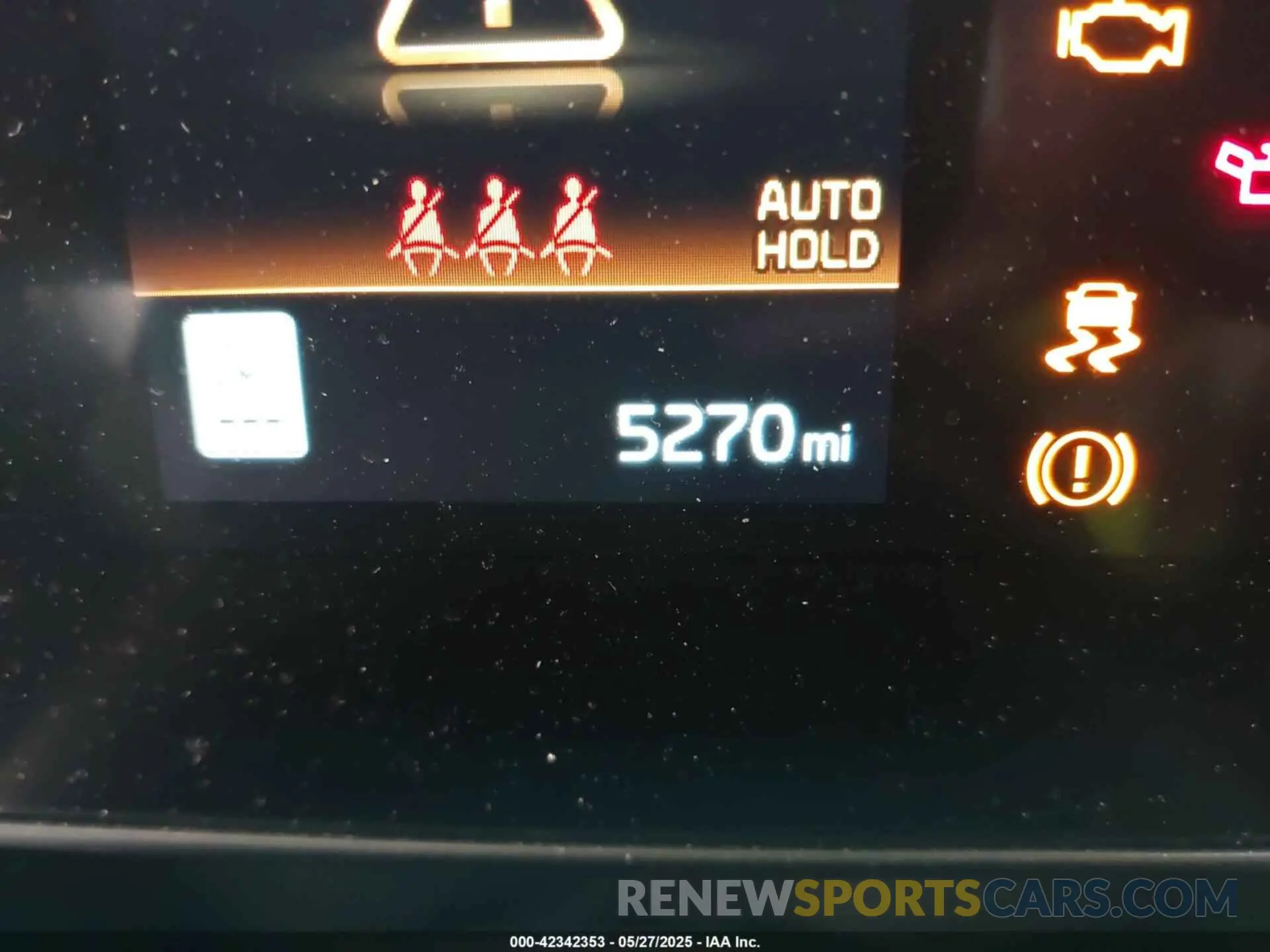 16 fotografías del automóvil dañado KNDCR3LE4S5235793 KIA NIRO 2025