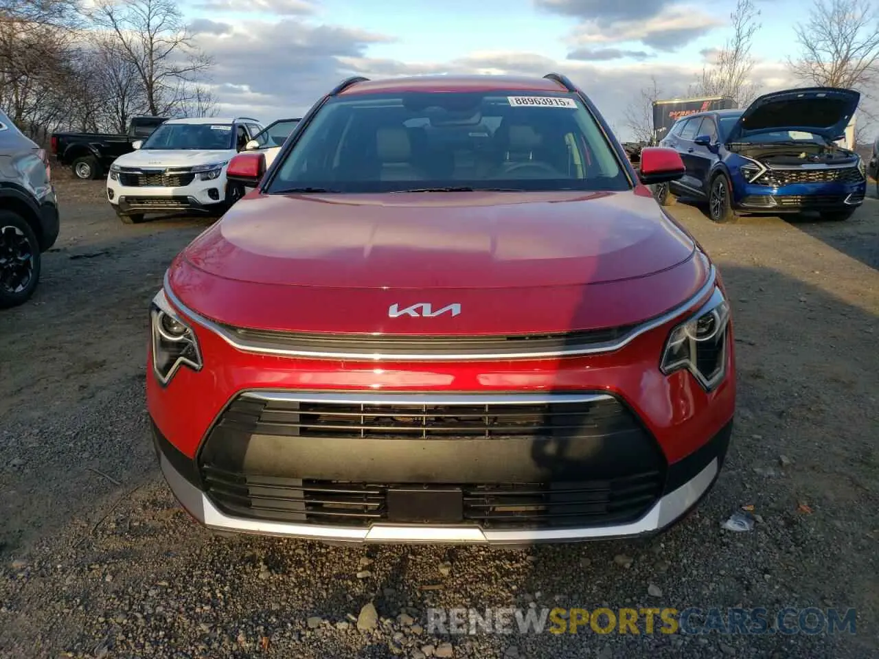 5 fotografías del automóvil dañado KNDCR3LEXS5213779 KIA NIRO 2025