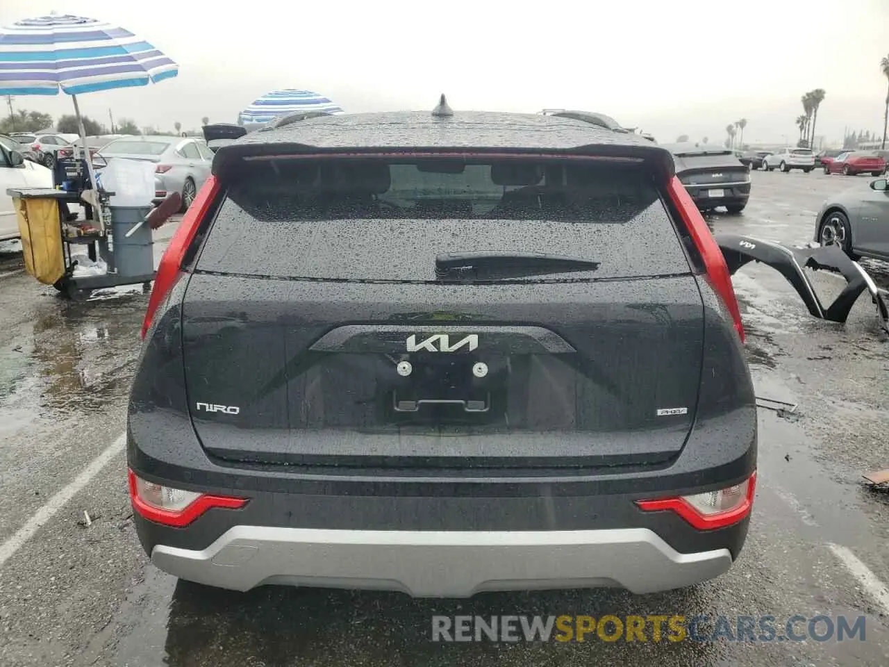 6 fotografías del automóvil dañado KNDCS3LF9S5239657 KIA NIRO 2025