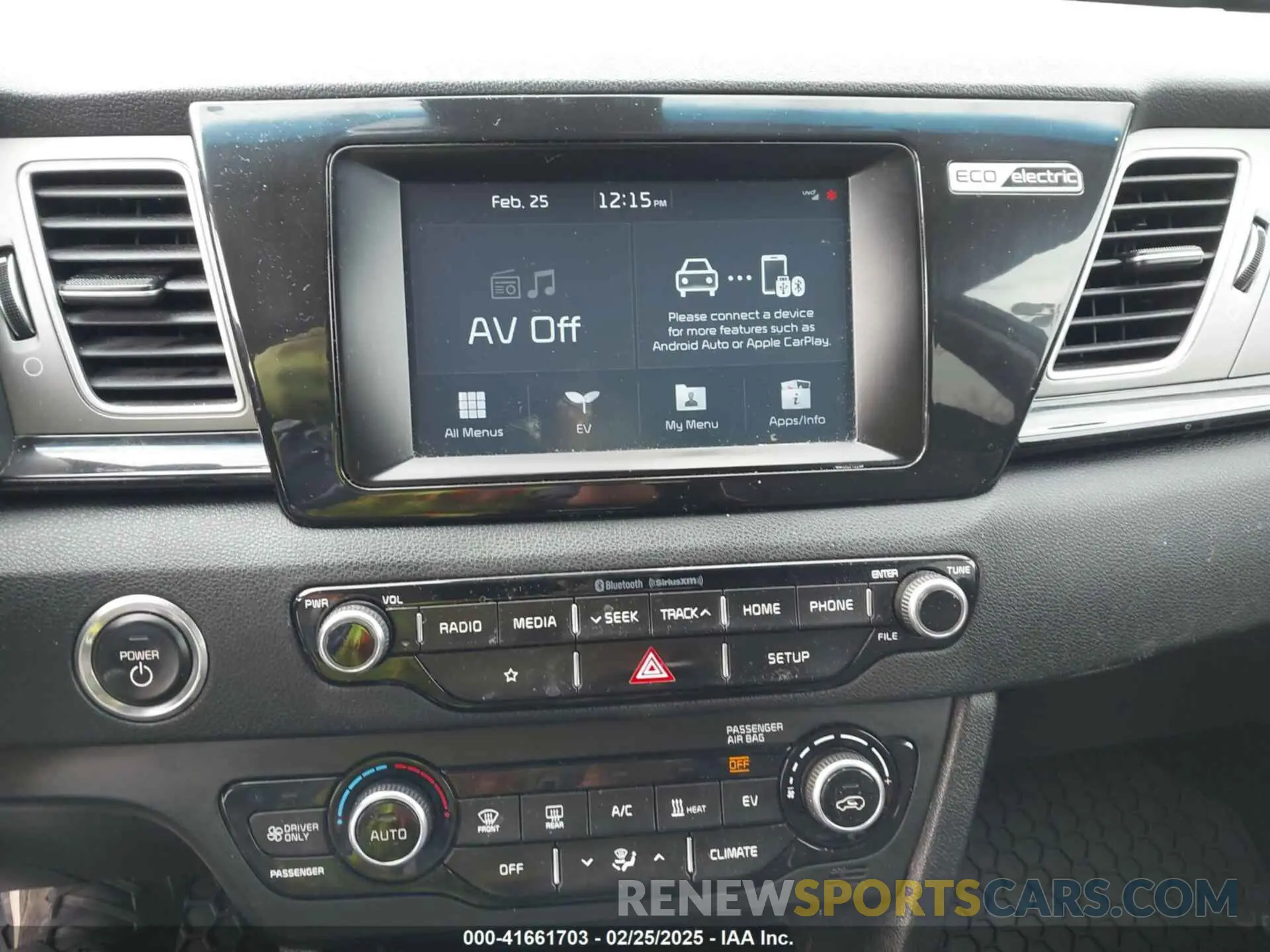 18 fotografías del automóvil dañado KNDCC3LG2K5020898 KIA NIRO EV 2019