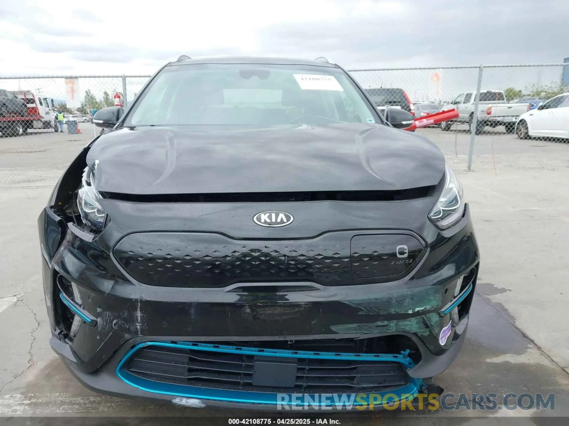12 fotografías del automóvil dañado KNDCE3LG9K5009990 KIA NIRO EV 2019