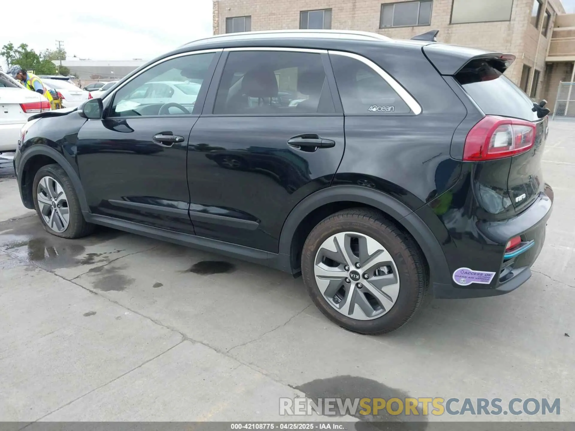3 fotografías del automóvil dañado KNDCE3LG9K5009990 KIA NIRO EV 2019