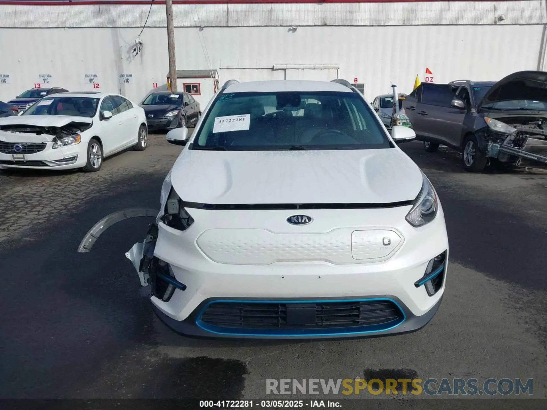 13 fotografías del automóvil dañado KNDCC3LG9L5055729 KIA NIRO EV 2020