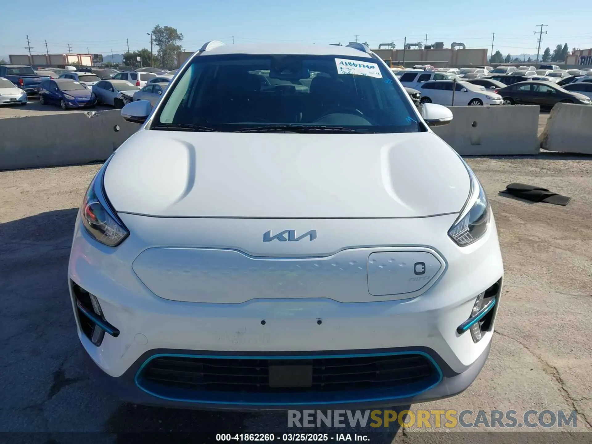 12 fotografías del automóvil dañado KNDCC3LG1N5160736 KIA NIRO EV 2022