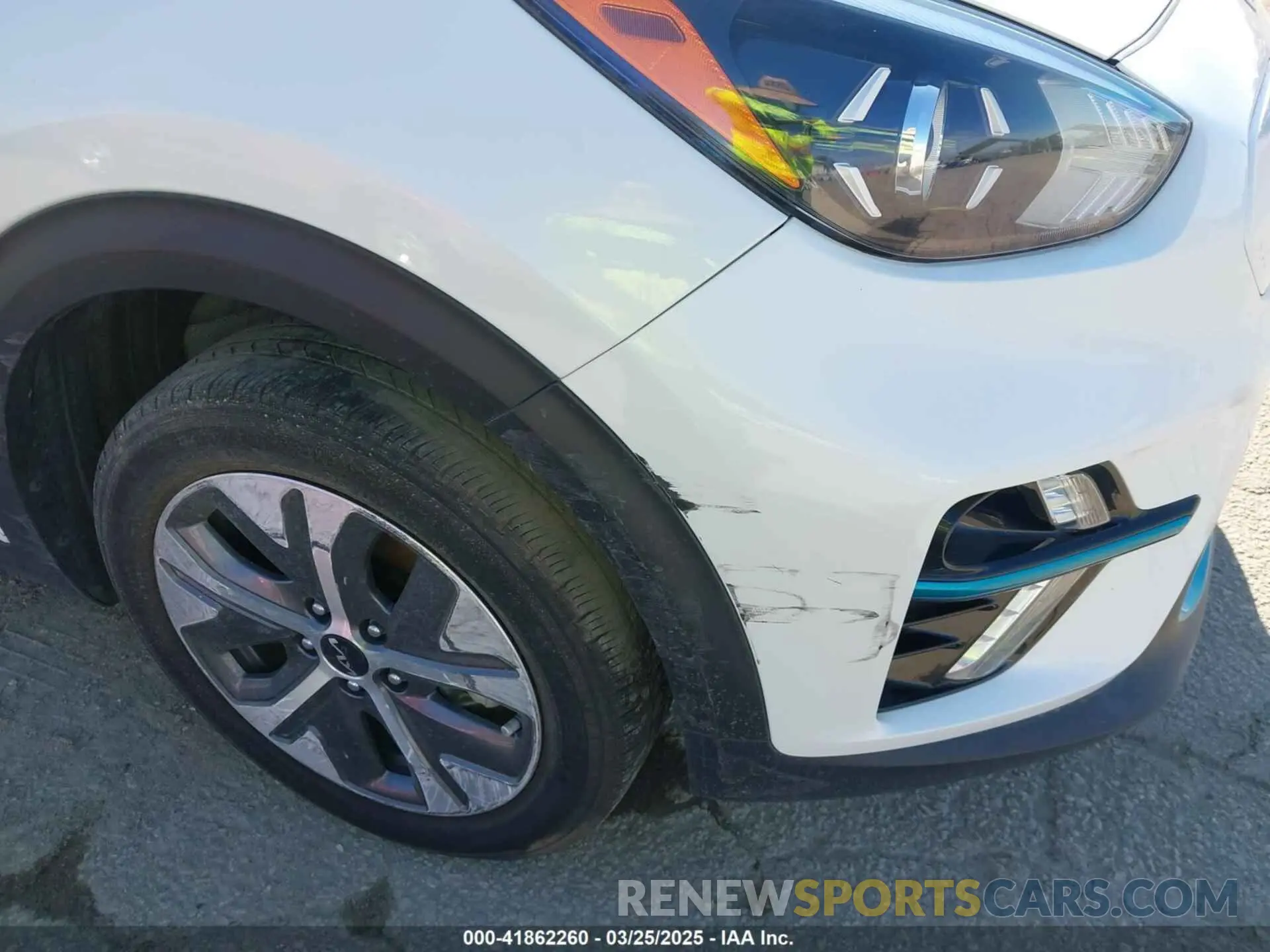 20 fotografías del automóvil dañado KNDCC3LG1N5160736 KIA NIRO EV 2022