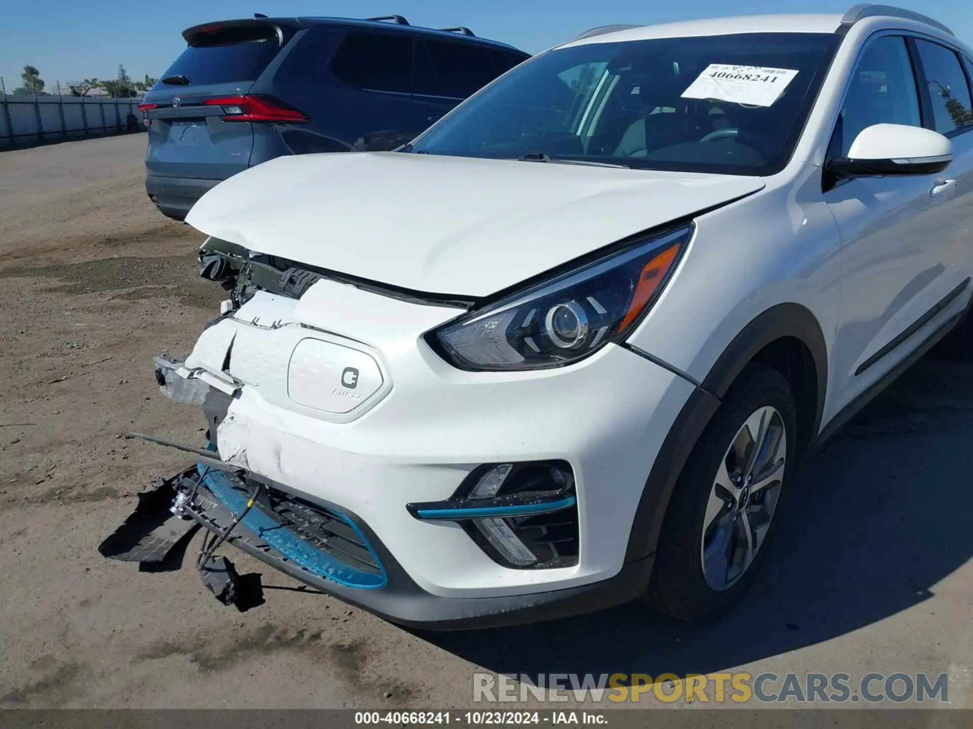 19 fotografías del automóvil dañado KNDCC3LG8N5160250 KIA NIRO EV 2022