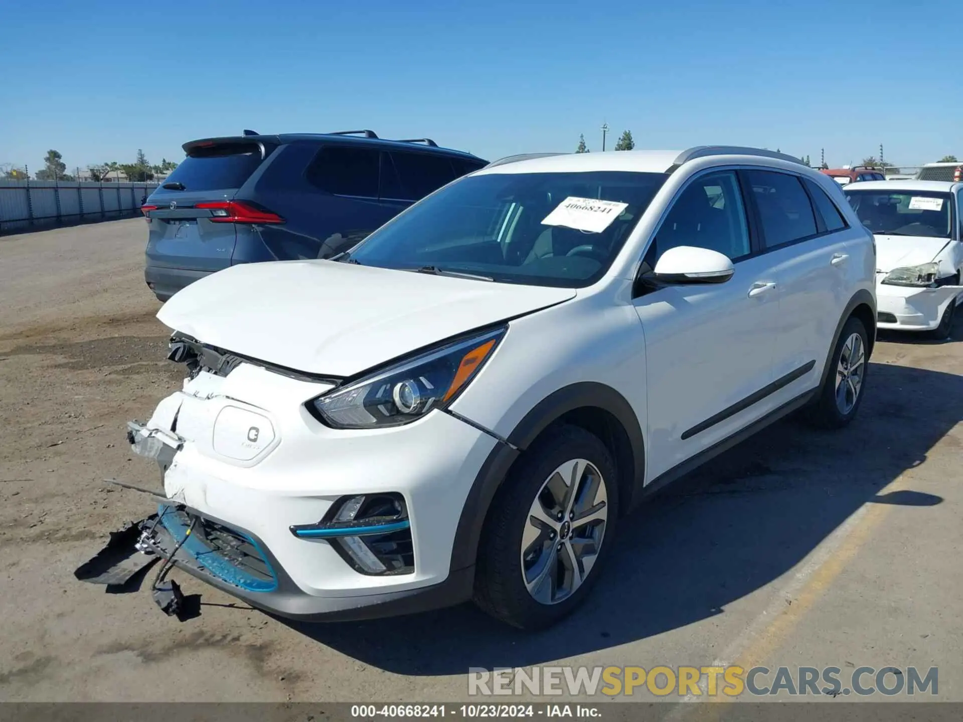 2 fotografías del automóvil dañado KNDCC3LG8N5160250 KIA NIRO EV 2022