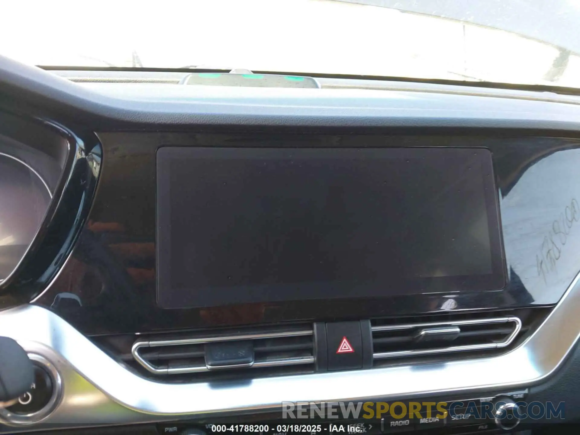 17 fotografías del automóvil dañado KNDCC3LG9N5115995 KIA NIRO EV 2022