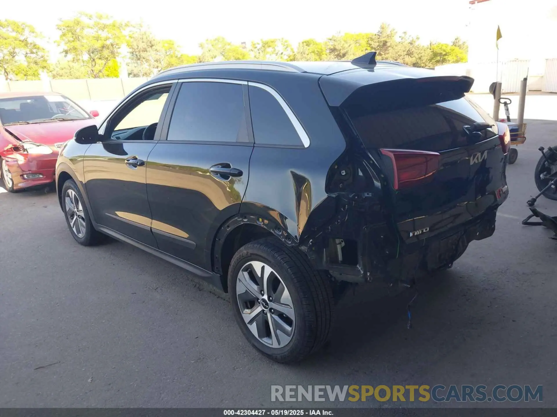 3 fotografías del automóvil dañado KNDCE3LG8N5134984 KIA NIRO EV 2022