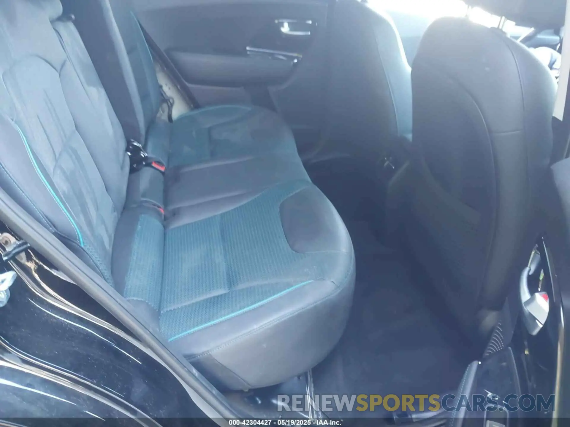 8 fotografías del automóvil dañado KNDCE3LG8N5134984 KIA NIRO EV 2022