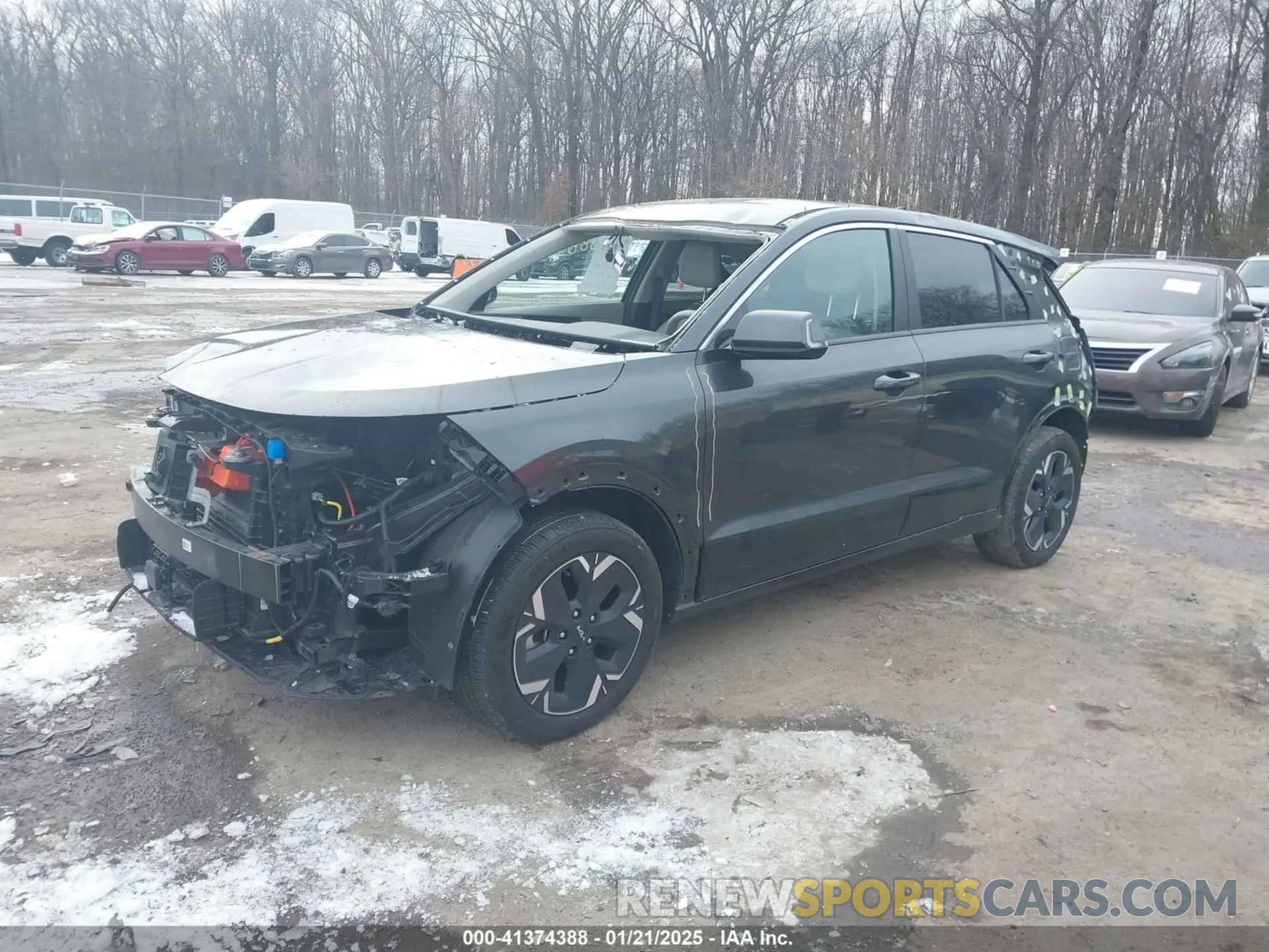 2 fotografías del automóvil dañado KNDCR3L12P5030767 KIA NIRO EV 2023