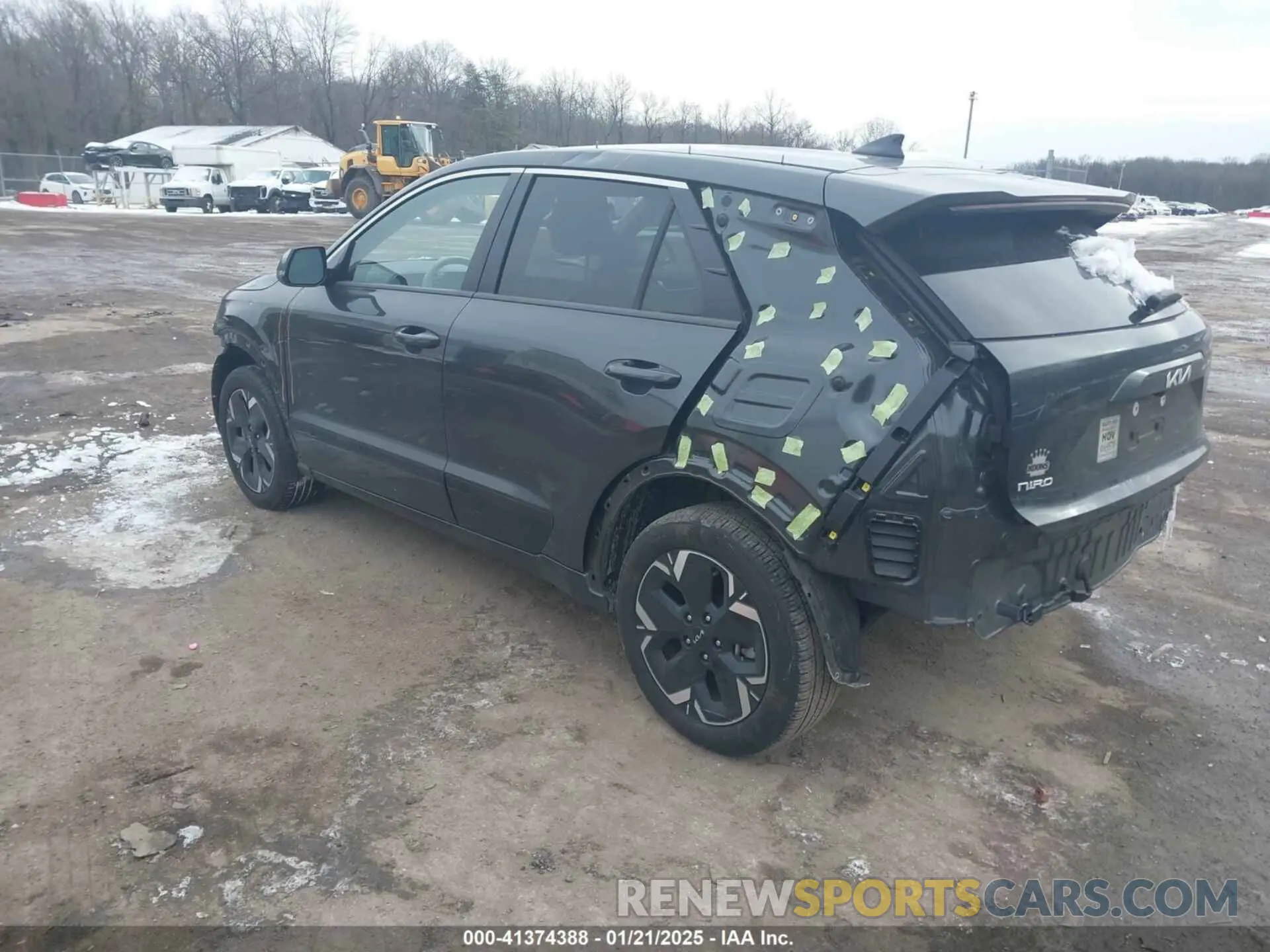 3 fotografías del automóvil dañado KNDCR3L12P5030767 KIA NIRO EV 2023