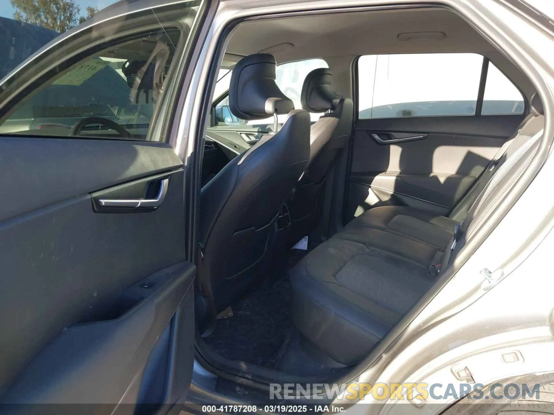 22 fotografías del automóvil dañado KNDCR3L17P5041943 KIA NIRO EV 2023
