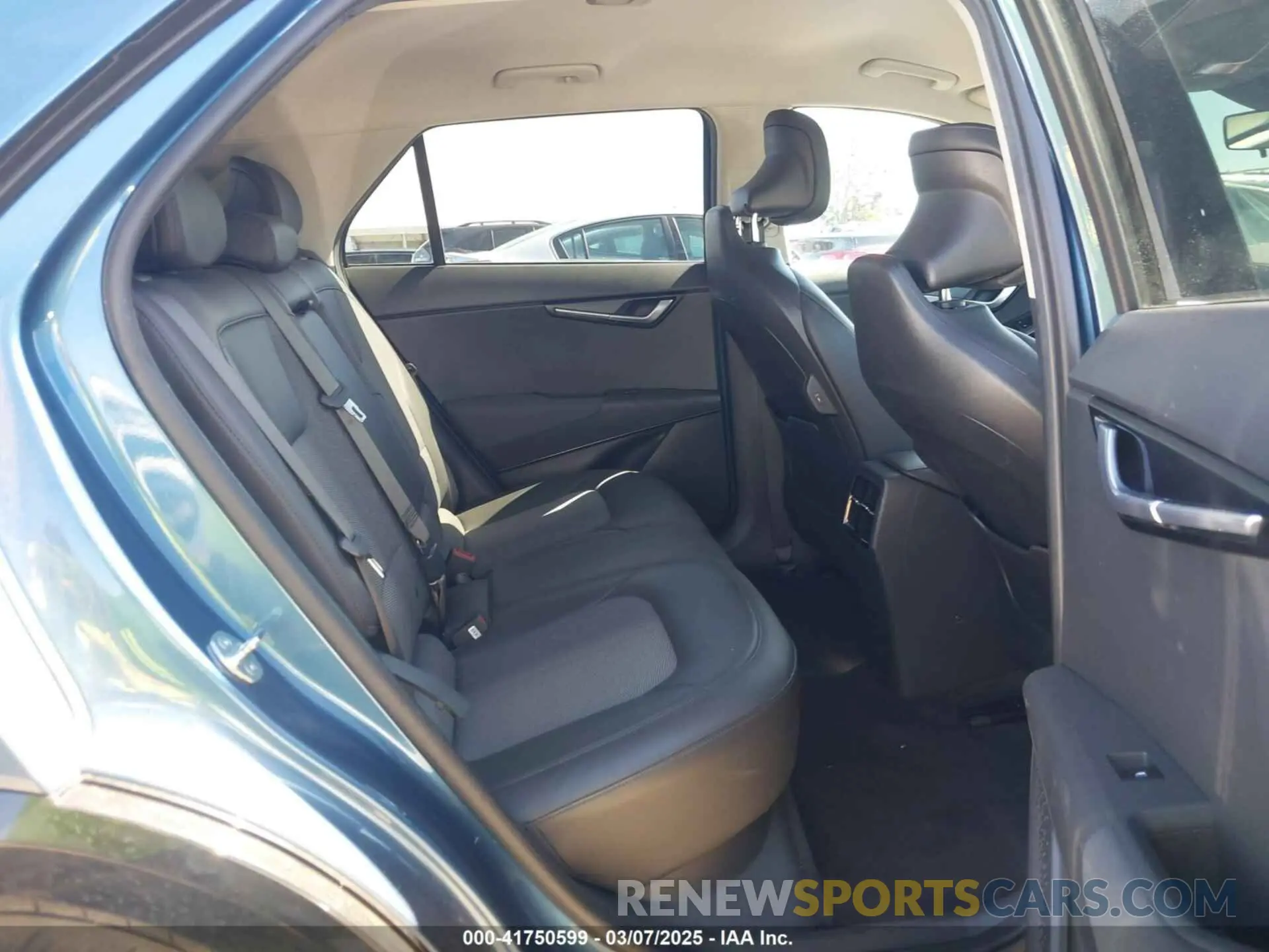 8 fotografías del automóvil dañado KNDCR3L19P5038753 KIA NIRO EV 2023