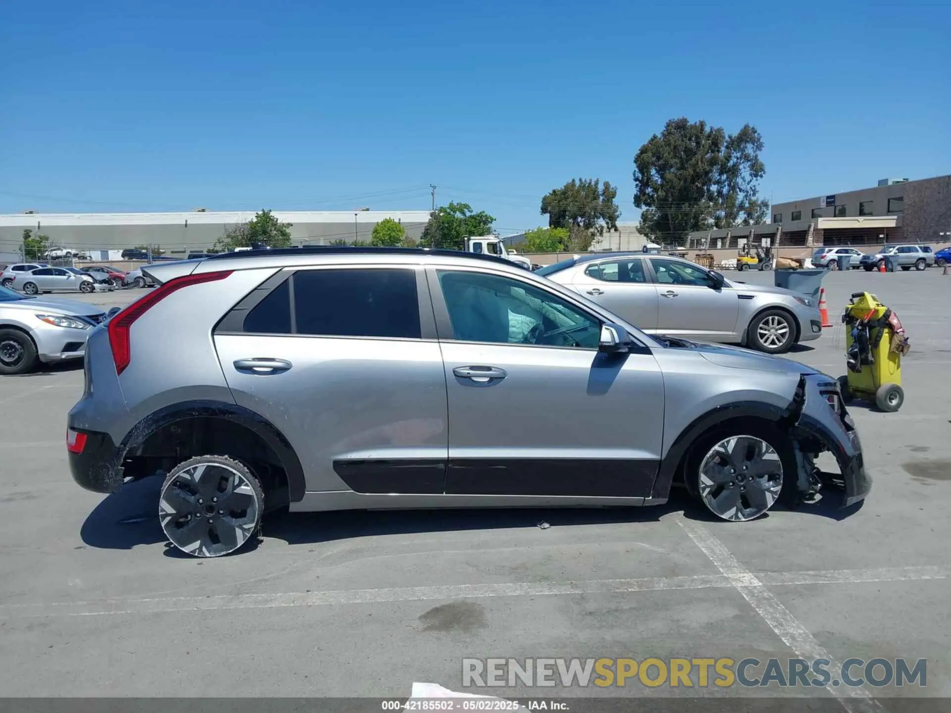 13 fotografías del automóvil dañado KNDCR3L13R5082380 KIA NIRO EV 2024