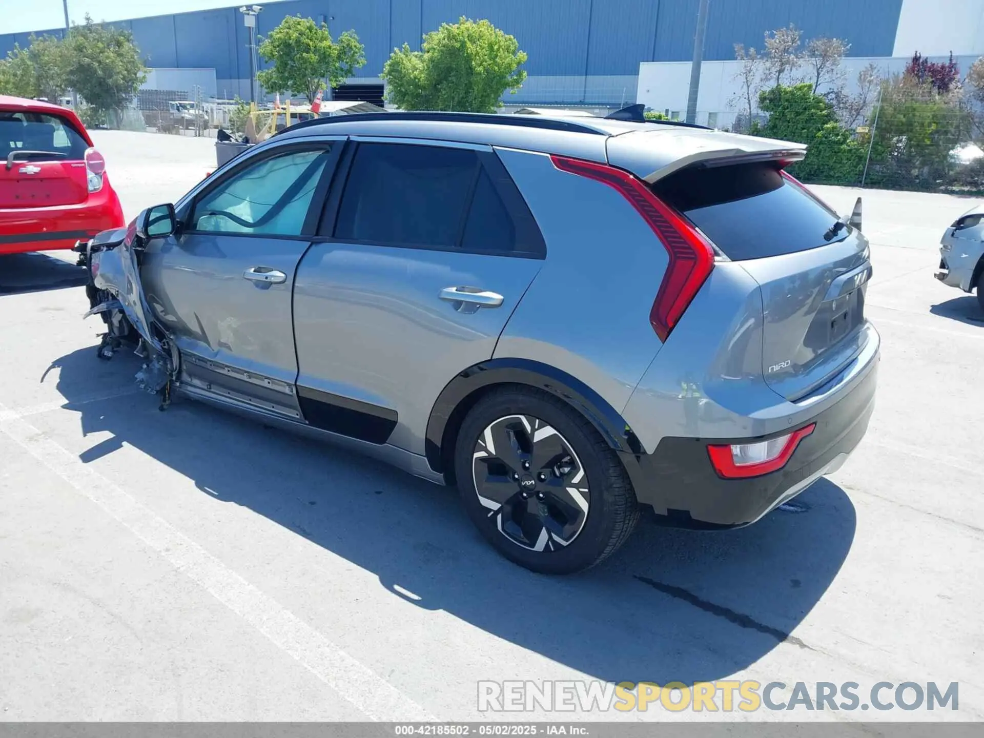 3 fotografías del automóvil dañado KNDCR3L13R5082380 KIA NIRO EV 2024