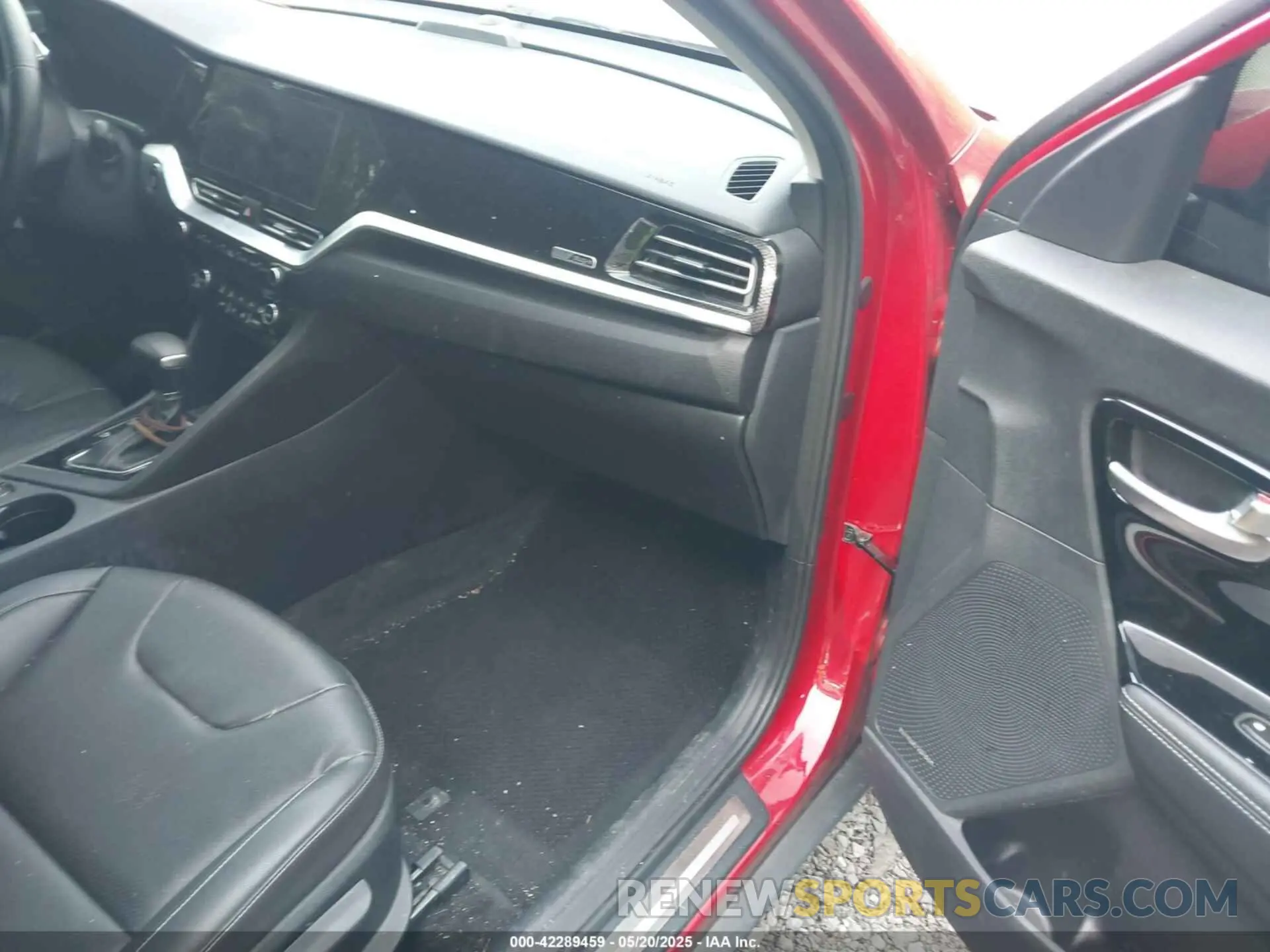 5 fotografías del automóvil dañado KNDCC3LD9N5532538 KIA NIRO PLUG-IN HYBRID 2022