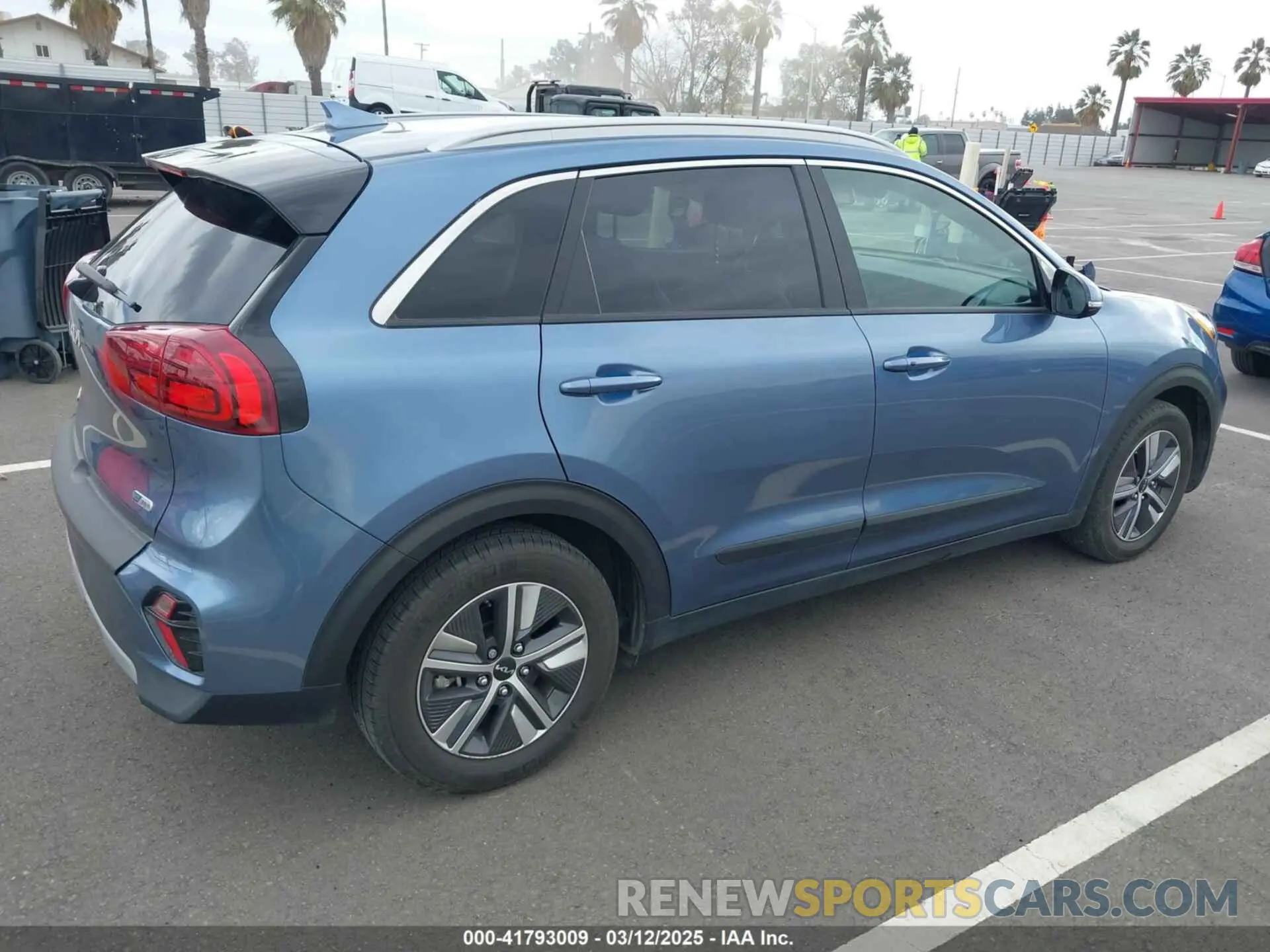 4 fotografías del automóvil dañado KNDCD3LD3N5520866 KIA NIRO PLUG-IN HYBRID 2022