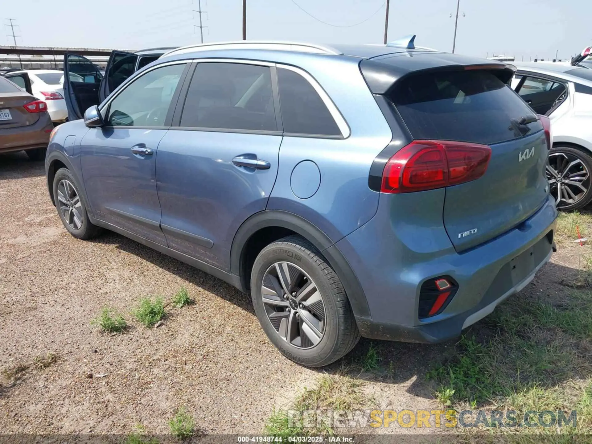 3 fotografías del automóvil dañado KNDCD3LD4N5538227 KIA NIRO PLUG-IN HYBRID 2022