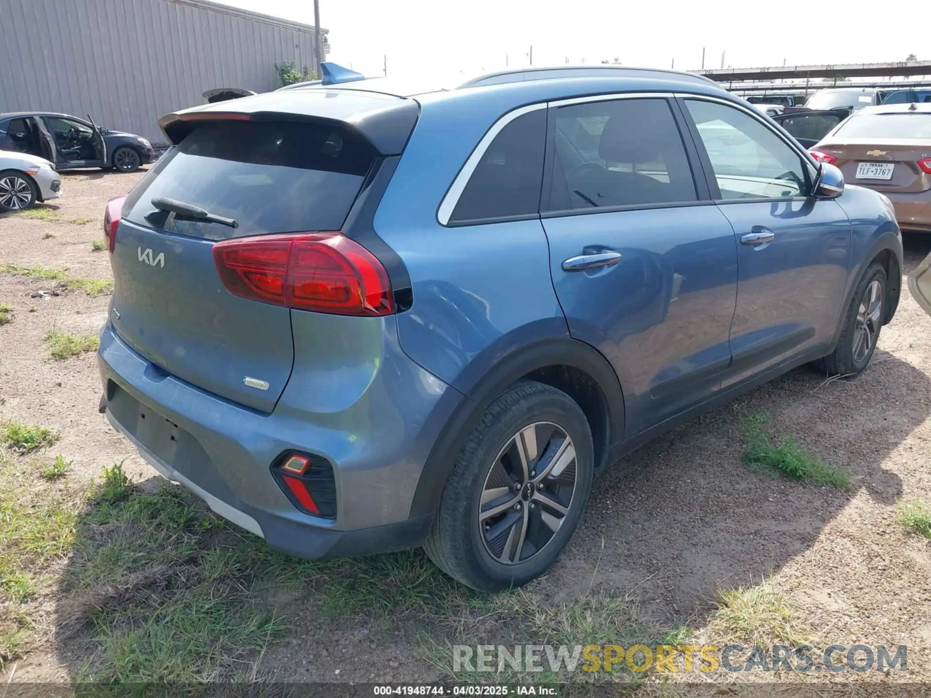 4 fotografías del automóvil dañado KNDCD3LD4N5538227 KIA NIRO PLUG-IN HYBRID 2022