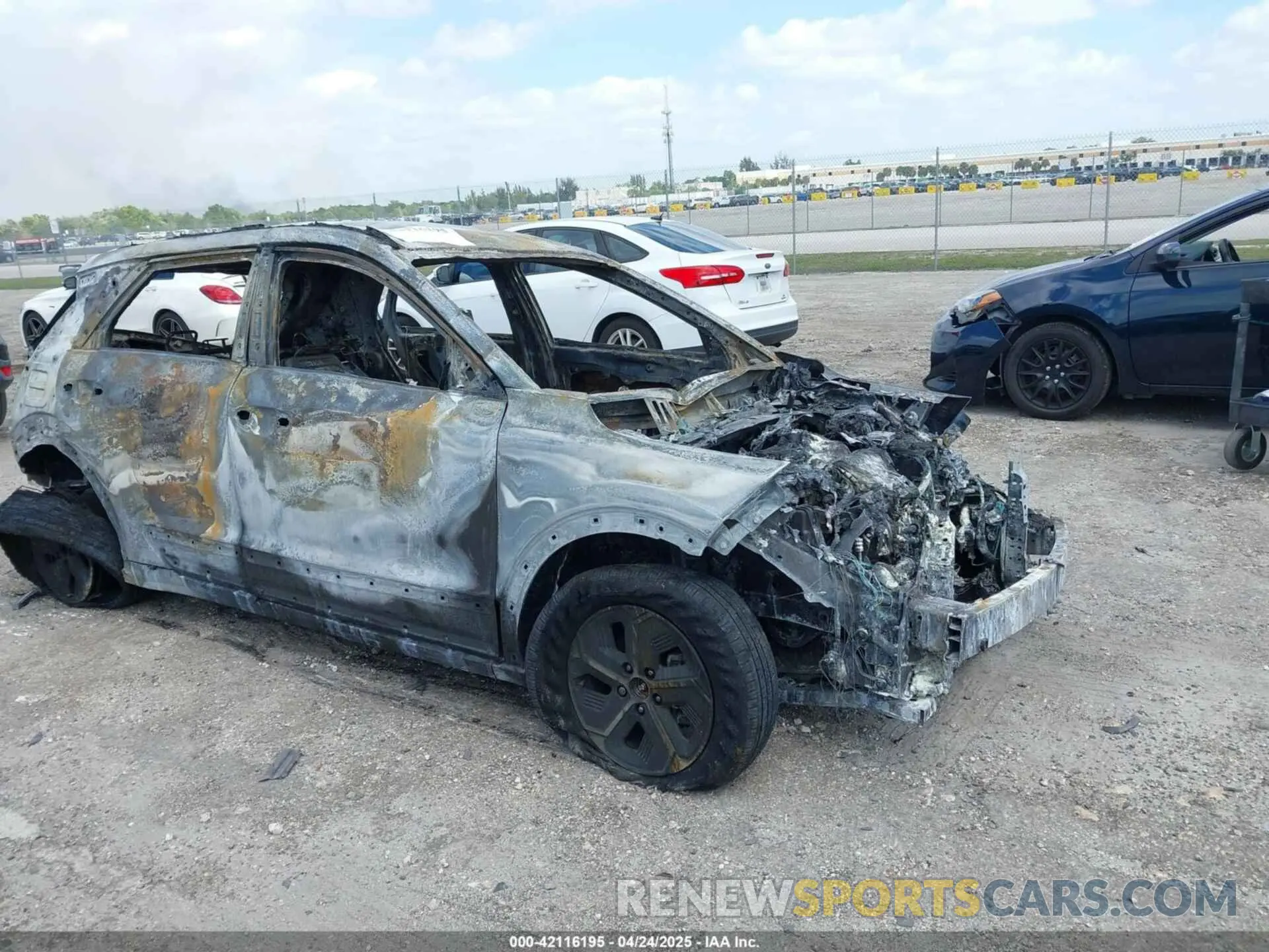 1 fotografías del automóvil dañado KNDCS3LF3R5124238 KIA NIRO PLUG-IN HYBRID 2024