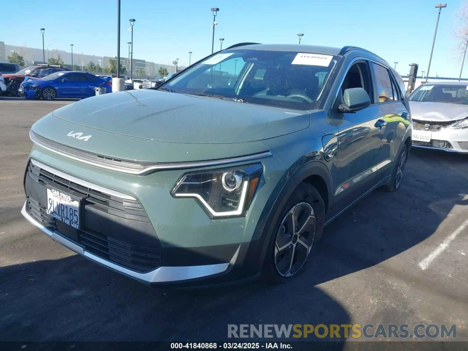 2 fotografías del automóvil dañado KNDCS3LF8R5171202 KIA NIRO PLUG-IN HYBRID 2024