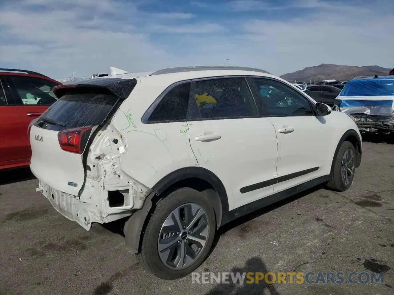 3 fotografías del automóvil dañado KNDCC3LG0N5159285 KIA NIRO S 2022
