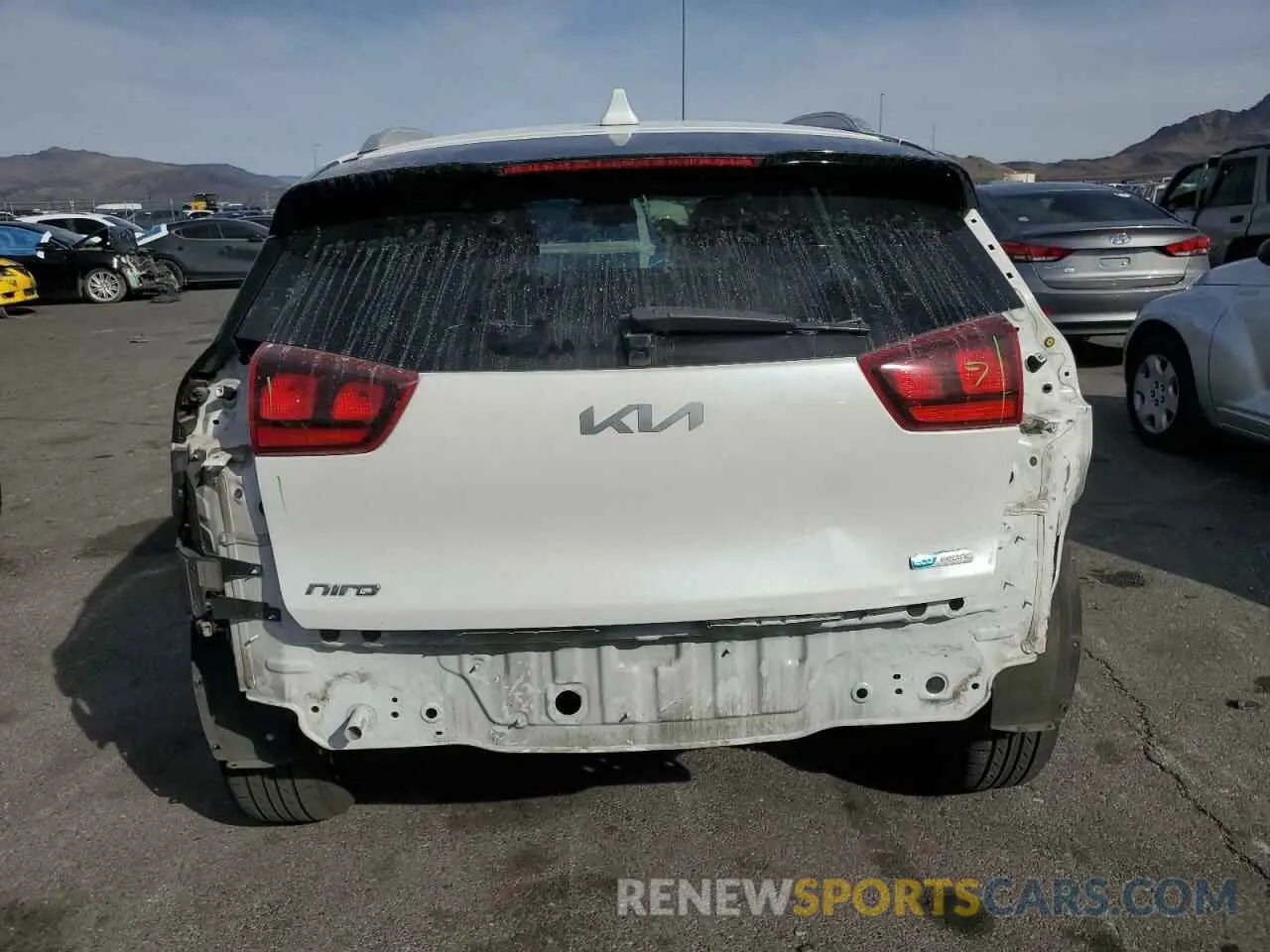 6 fotografías del automóvil dañado KNDCC3LG0N5159285 KIA NIRO S 2022