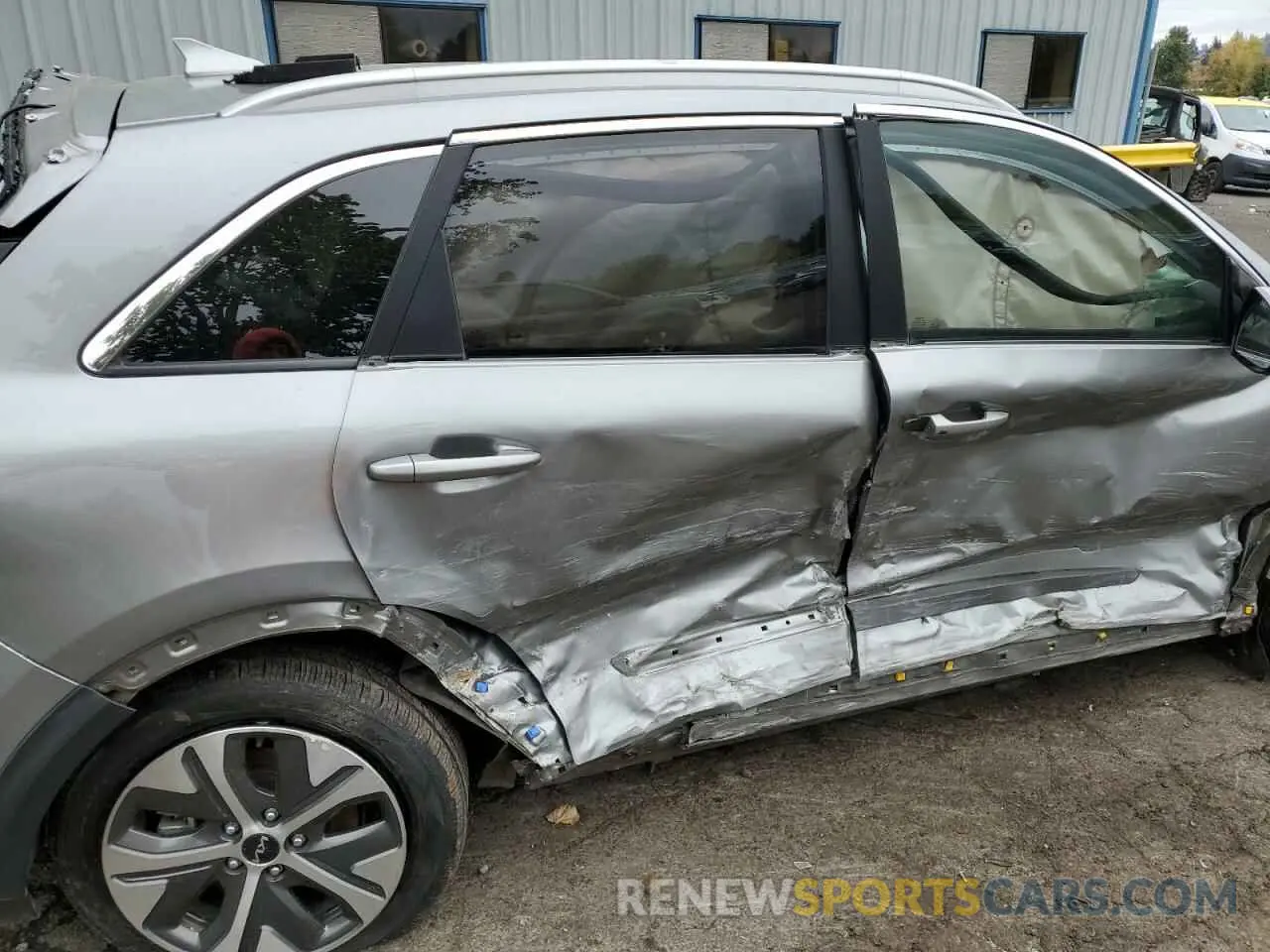 10 fotografías del automóvil dañado KNDCC3LG9N5140587 KIA NIRO S 2022