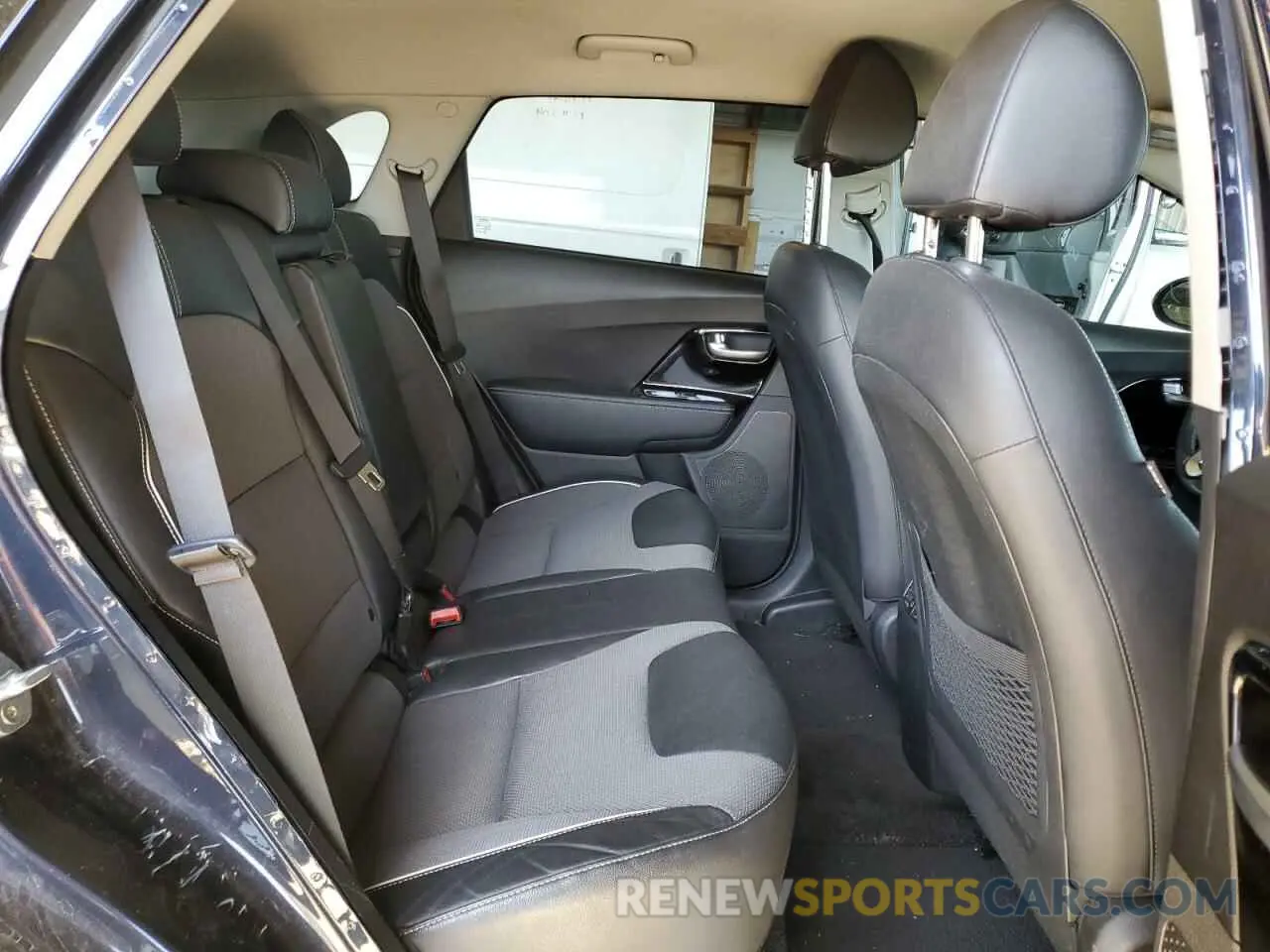 11 fotografías del automóvil dañado KNDCC3LGXN5134233 KIA NIRO S 2022