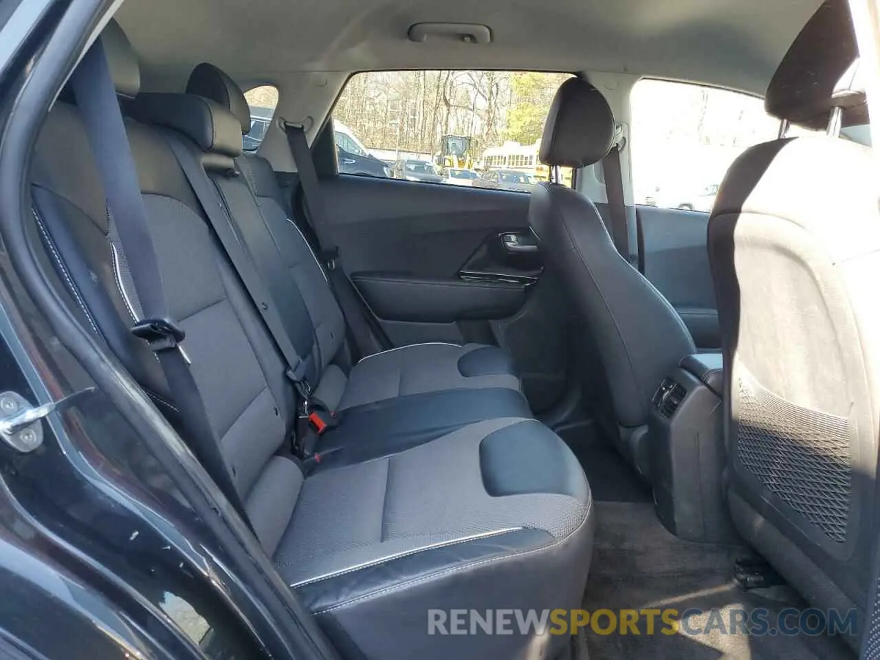 10 fotografías del automóvil dañado KNDCC3LGXN5160606 KIA NIRO S 2022