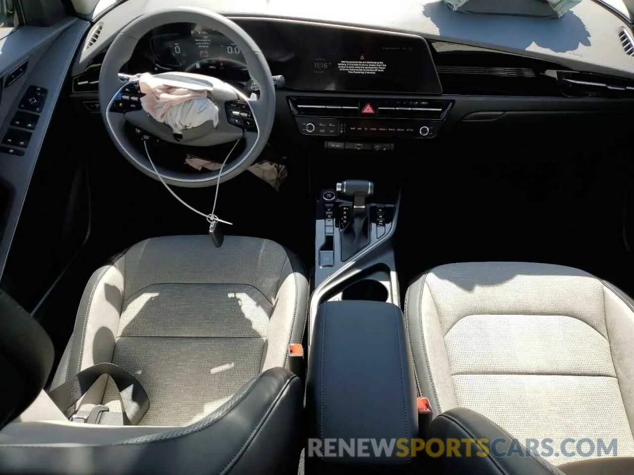 8 fotografías del automóvil dañado KNDCT3LEXS5235850 KIA NIRO SX 2025