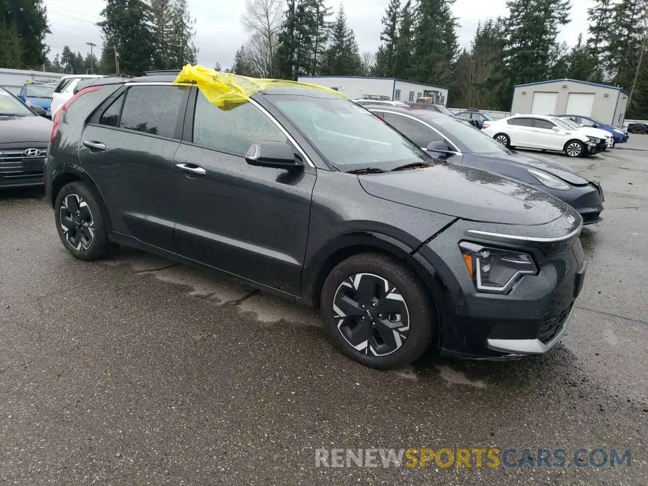 4 fotografías del automóvil dañado KNDCT3L12P5068288 KIA NIRO WAVE 2023