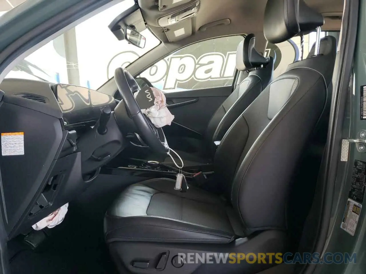 7 fotografías del automóvil dañado KNDCR3L10P5033828 KIA NIRO WIND 2023