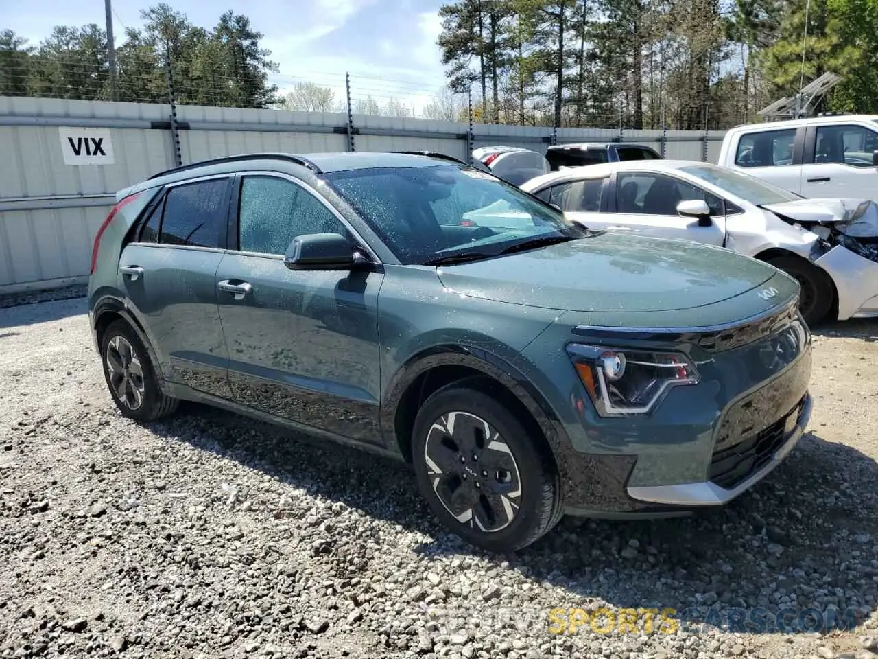 4 fotografías del automóvil dañado KNDCR3L10P5045204 KIA NIRO WIND 2023