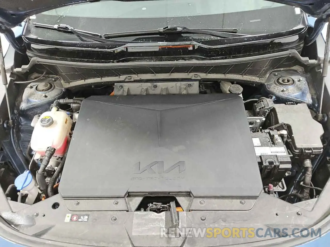 11 fotografías del automóvil dañado KNDCR3L11P5045826 KIA NIRO WIND 2023