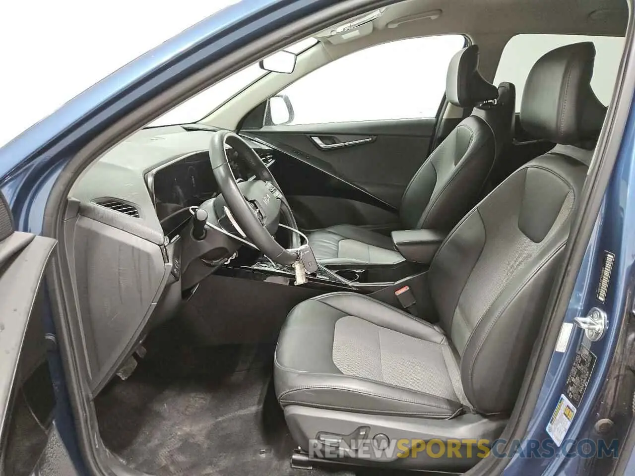 7 fotografías del automóvil dañado KNDCR3L11P5045826 KIA NIRO WIND 2023