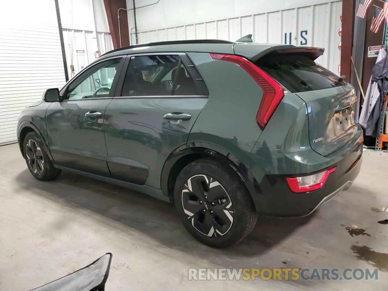 2 fotografías del automóvil dañado KNDCR3L11P5054848 KIA NIRO WIND 2023