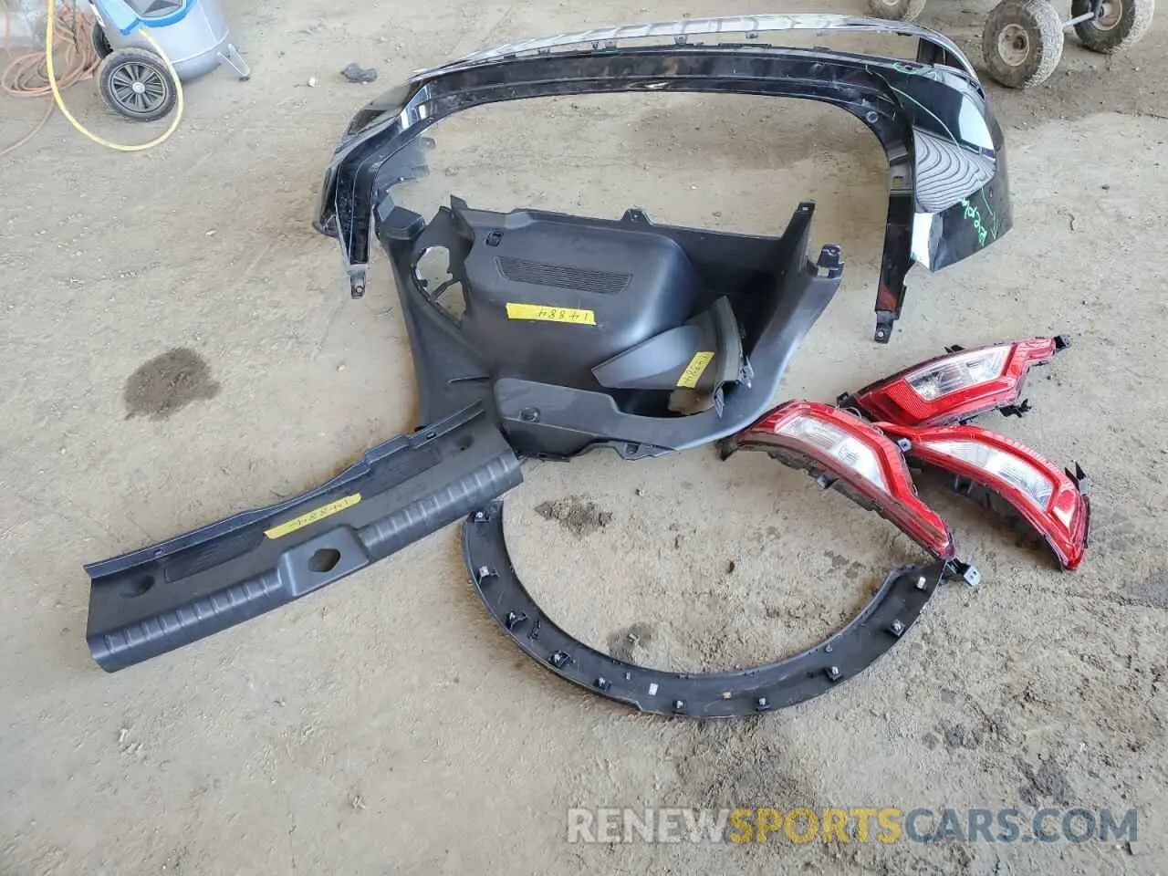 12 fotografías del automóvil dañado KNDCR3L12P5025830 KIA NIRO WIND 2023