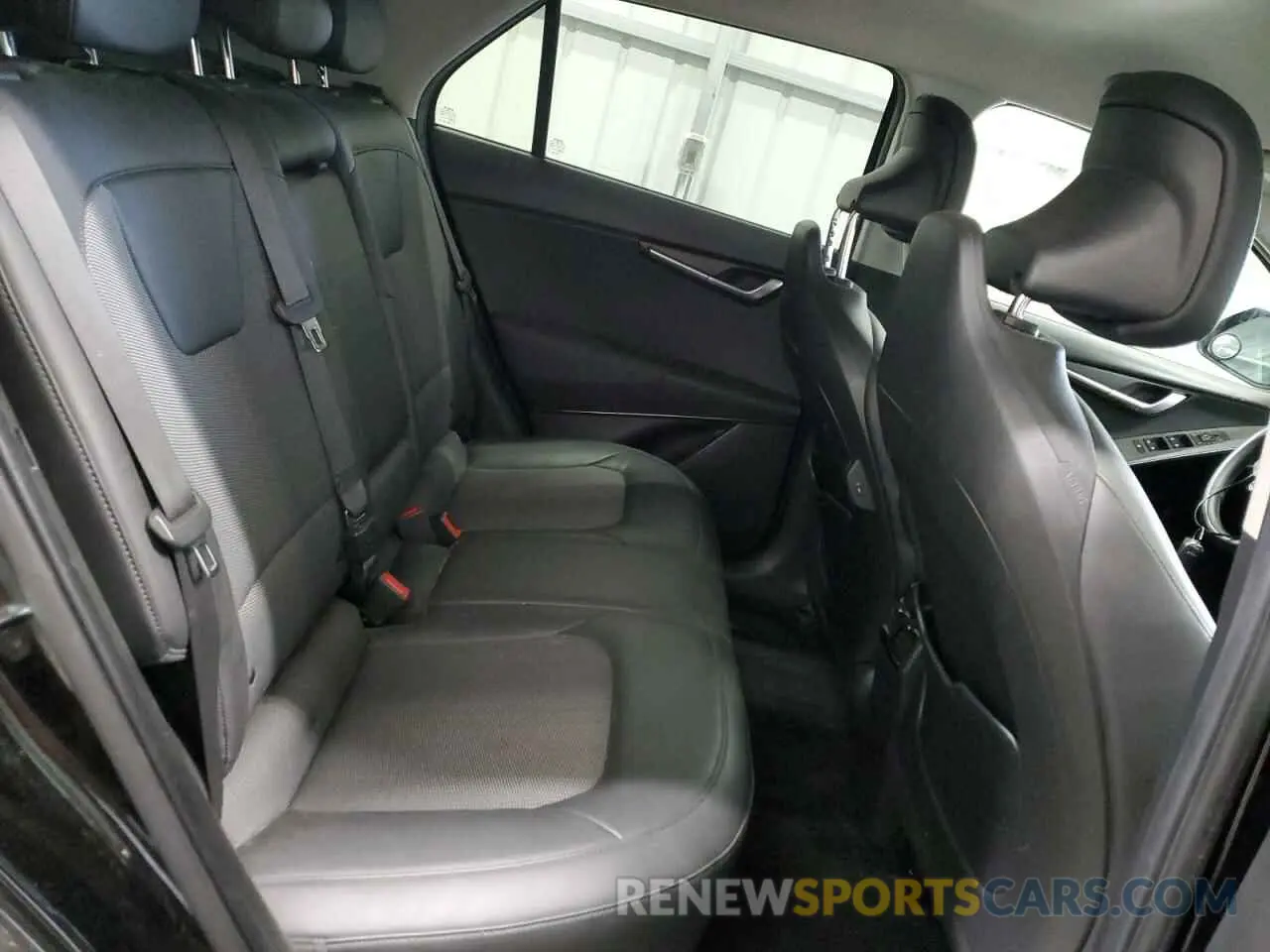 11 fotografías del automóvil dañado KNDCR3L13P5045987 KIA NIRO WIND 2023