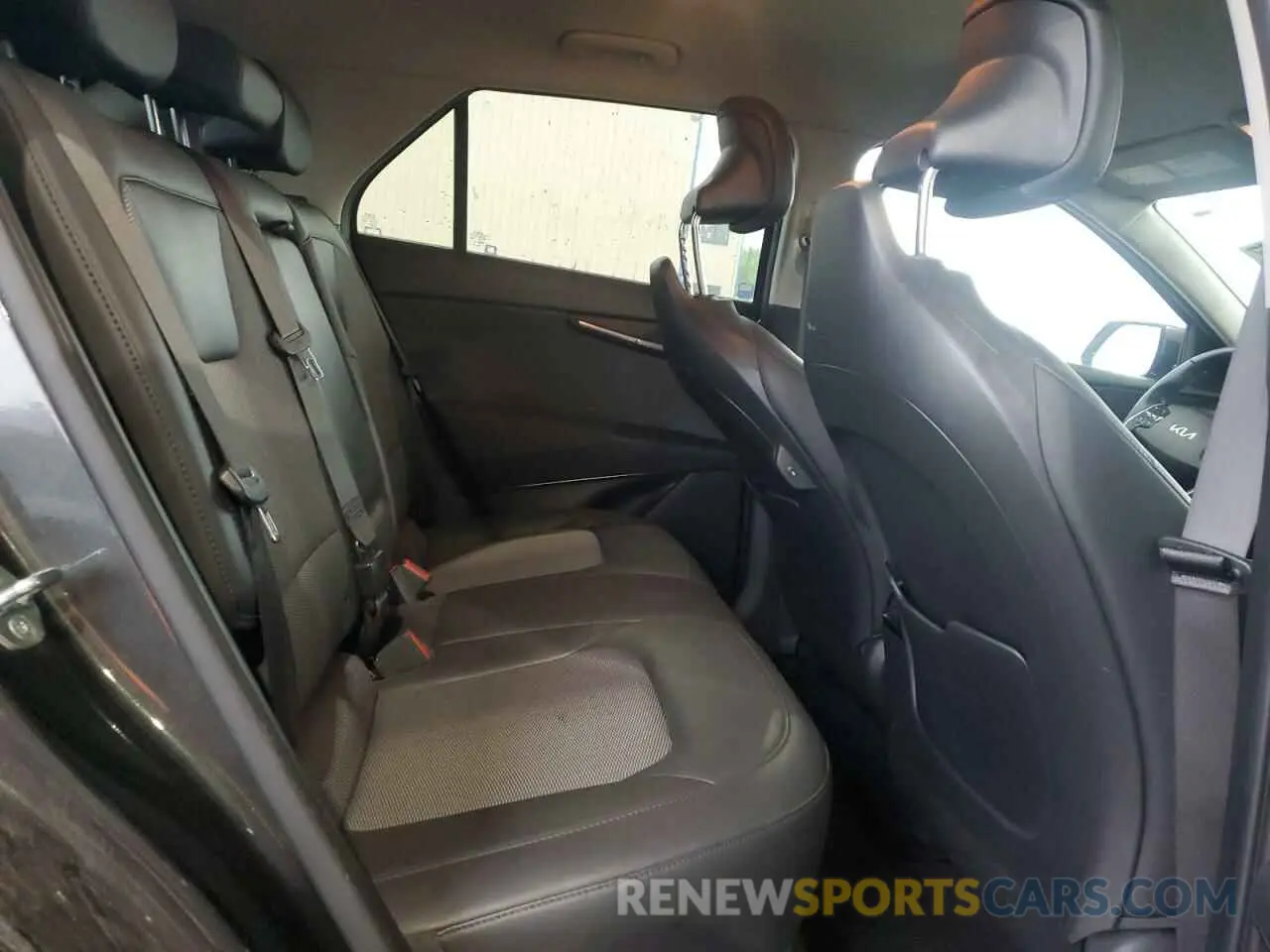 11 fotografías del automóvil dañado KNDCR3L13P5046332 KIA NIRO WIND 2023